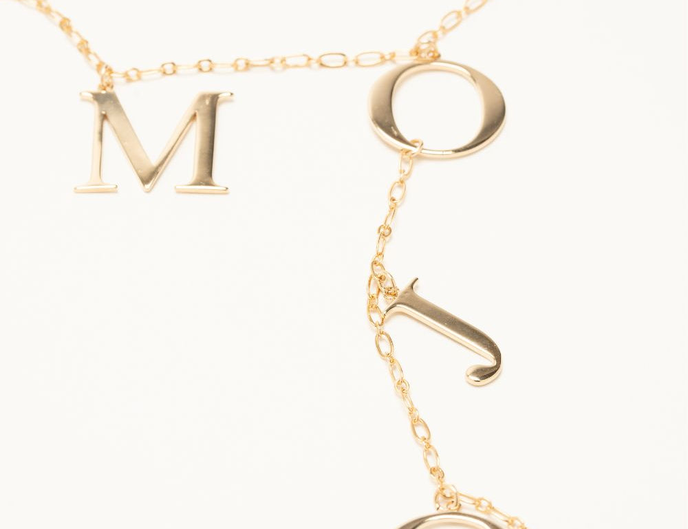 collier doré 4 lettres MOJO avoir le mojo collier rock chic tendance