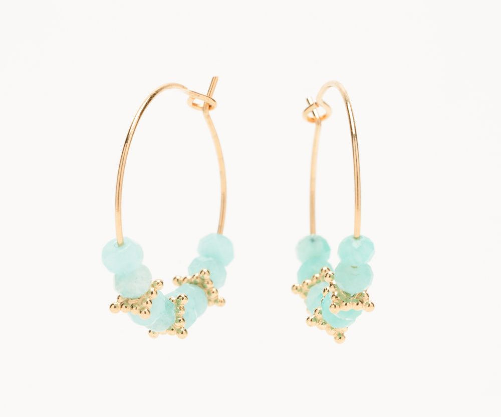 Orphée bijoux Paire de Boucles d'oreilles Créoles Louise avec perles à facettes en amazonite et perles dentelées dorées motif oriental, en plaqué or 3 microns 750/1000