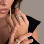 Orphée bijoux Bague large avec une constellation d'oxydes de zirconiums blancs étincelants, en plaqué or 3 microns 750/1000