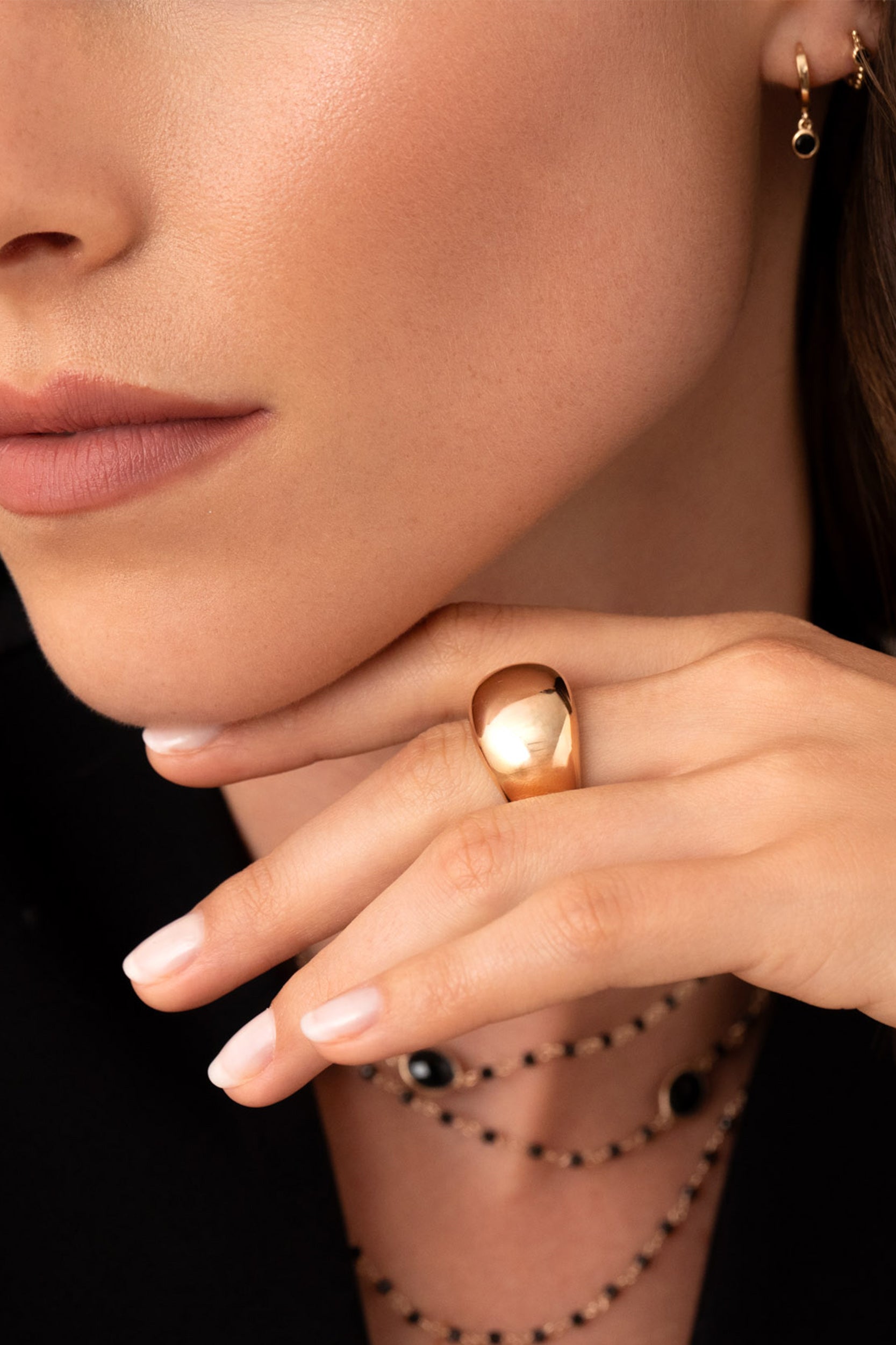 Bague Gisèle - Orphée Bijoux - Bague épaisse dorée - bague chevalière - bague jonc - must have - dorée - plaqué or - 3 microns 750/1000 - Bague Généreuse