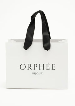 Orphée bijoux ensemble de packaging et boîtes. Grande boîte, petite boîte pour ranger et conserver un ou plusieurs bijoux. Tous les bijoux Orphée sont accompagnés d'un certificat d'authenticité.