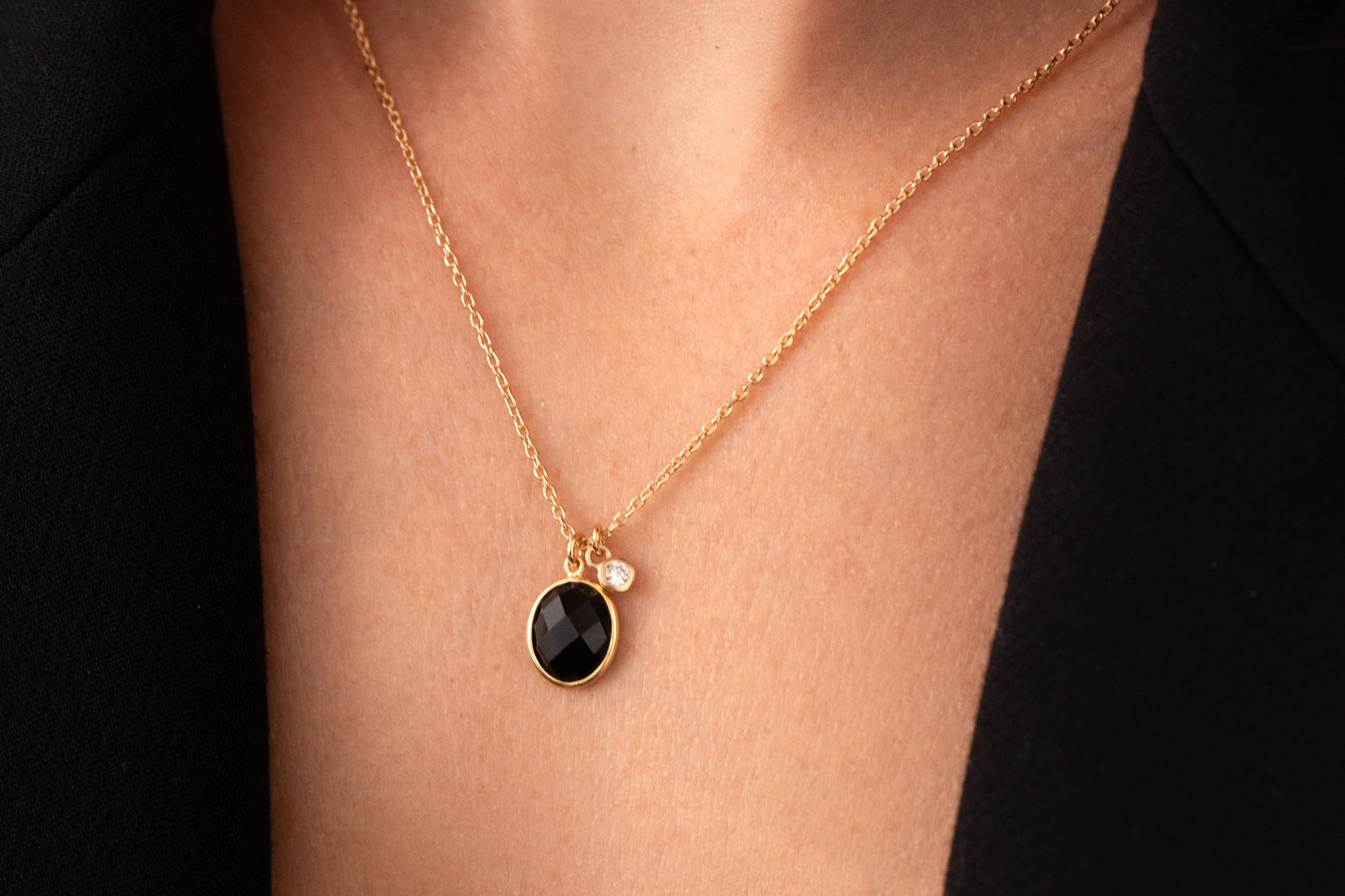 collier 45 cm pendentif noir pierre fine naturelle onyx noir lithotérapie parfait cadeau fete des meres noel anniversaire bijou doux elegant chic