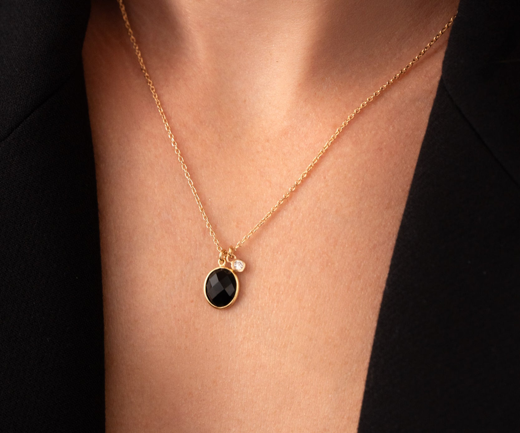 collier 45 cm pendentif noir pierre fine naturelle onyx noir lithotérapie parfait cadeau fete des meres noel anniversaire bijou doux elegant chic